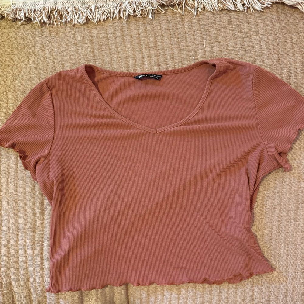 SHEIN Salmon Large Ruffled Ribbed Crop Top